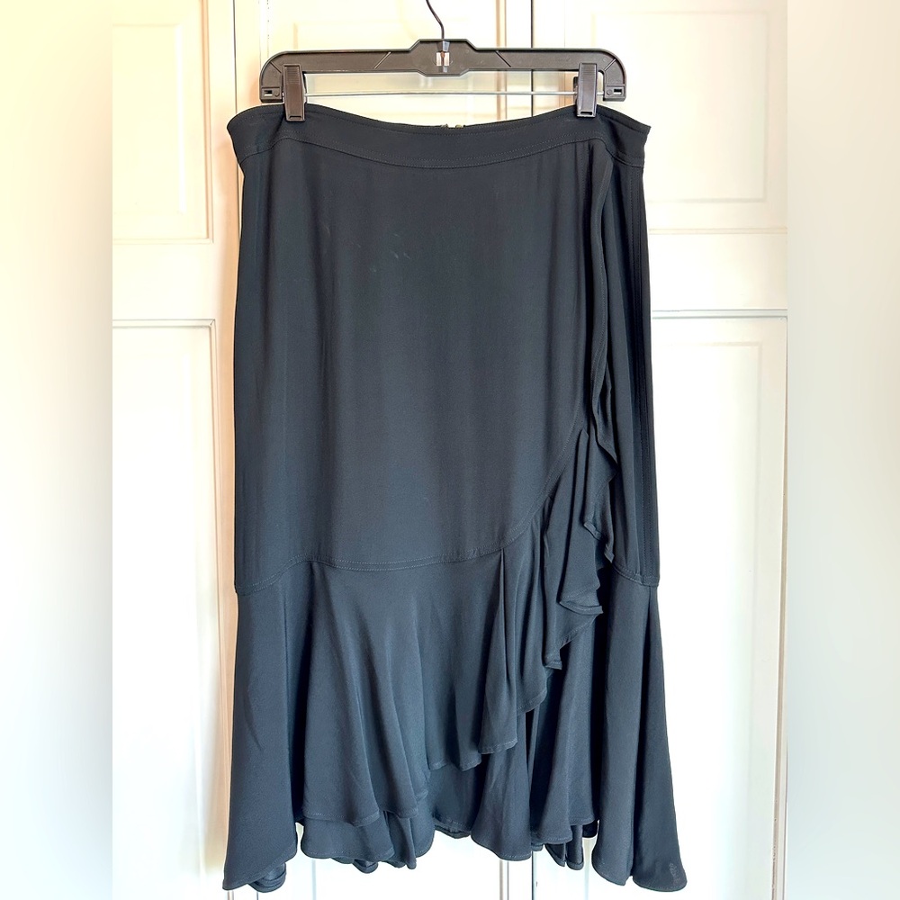 Women’s NWT Ann Taylor Midi faux wrap ruffled skirt, size 12, black, back zip